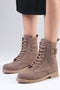 جزمة قصيرة لون بيج غامق