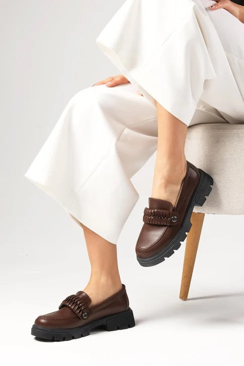 حذاء نسائي أوكسفورد لون بني