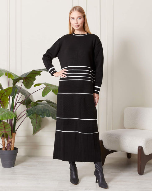 فستان تريكو مخطط لون أسود