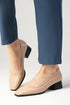 حذاء نسائي بكعب قصير لون بيج