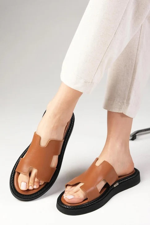 سليبر جلد حقيقي- لون عسلي