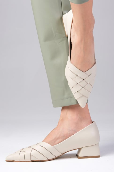 حذاء بكعب قصير - لون بيج