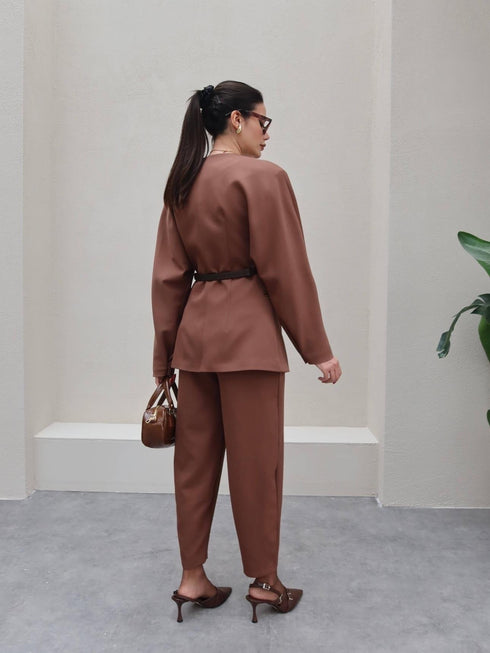 طقم قطعتين لون بني