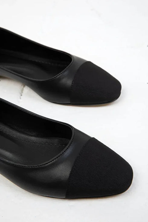 حذاء باليه لون أسود