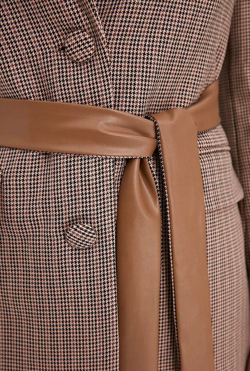 بليزر كاروهات مع حزام