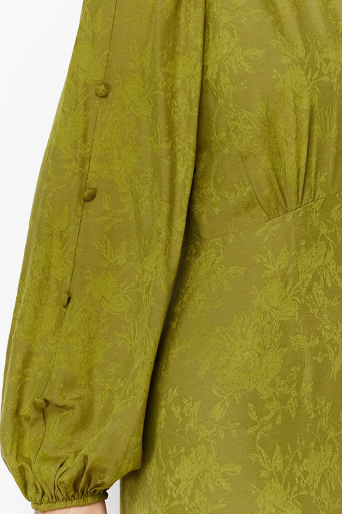 فستان نسائي منسوج بنقشة زهور