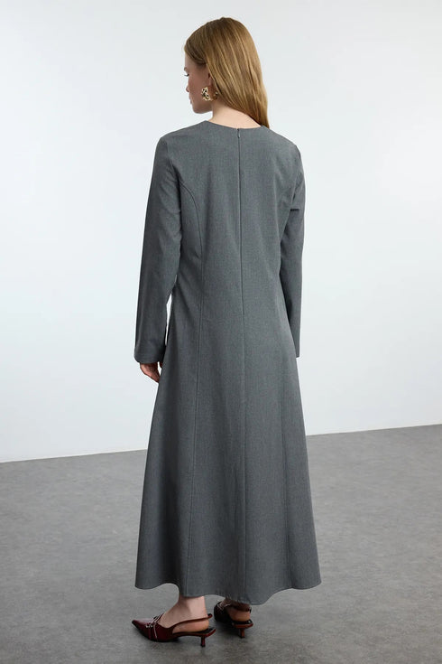 فستان طويل لون رمادي غامق