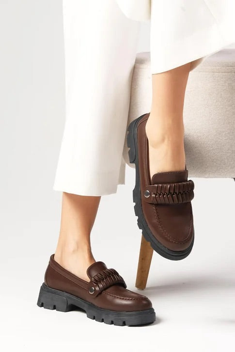 حذاء نسائي أوكسفورد لون بني