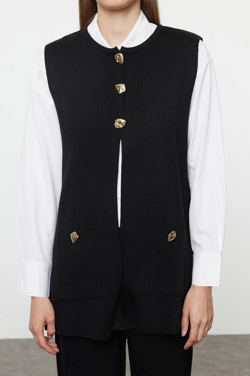 طقم سترة تريكو بأزرار - أسود