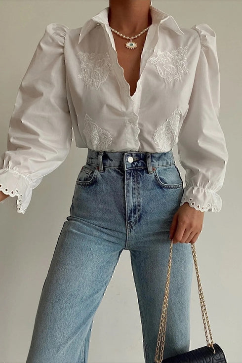 قميص نسائي لون أبيض