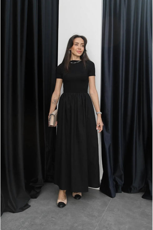 فستان نسائي لون أسود