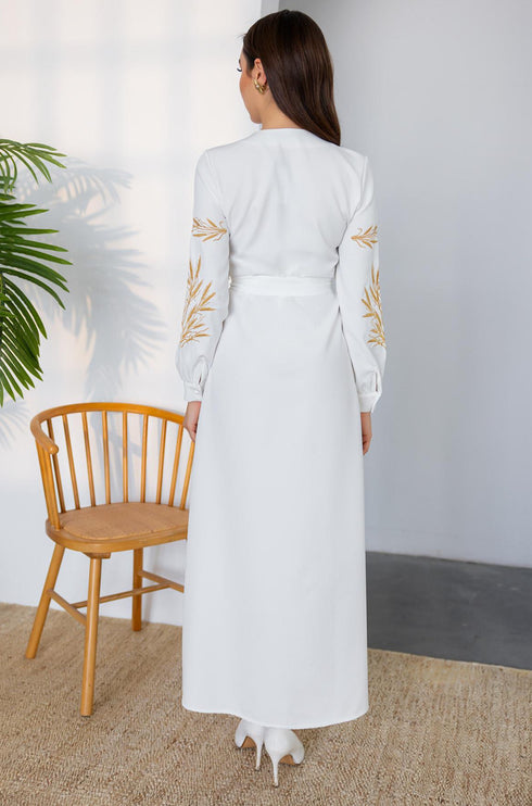 فستان طويل مطرز - أبيض