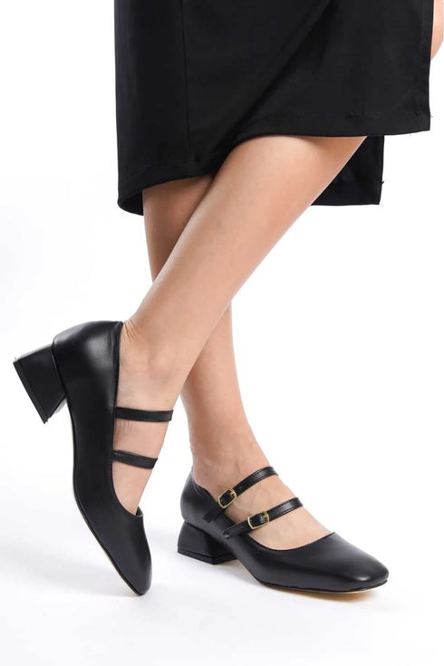 Black Patent Leather Closed Back Short Heel