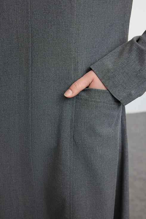 فستان طويل لون رمادي غامق