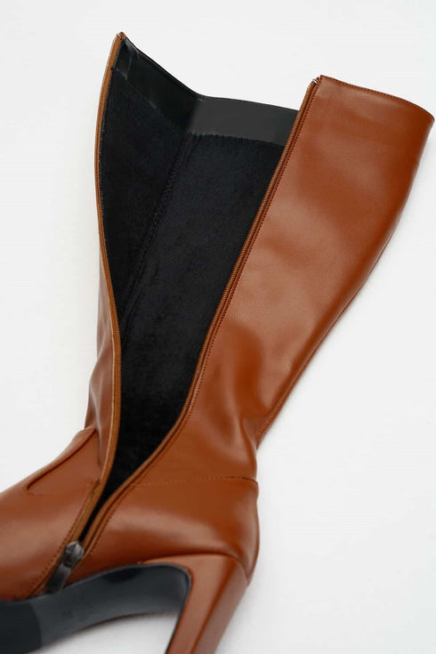 جزمة طويلة كعب عالي - عسلي