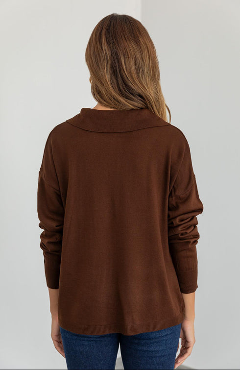 Polo Neck Gold Buttoned Knitwear - BROWN