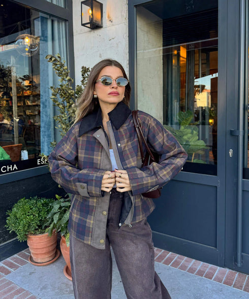 ترانشكوت كاروهات لون بني