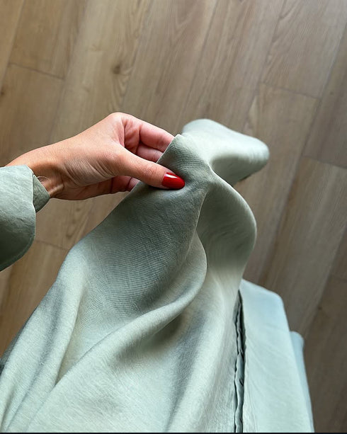 فستان بلون أخضر مينت مع حزام جلد كاميل