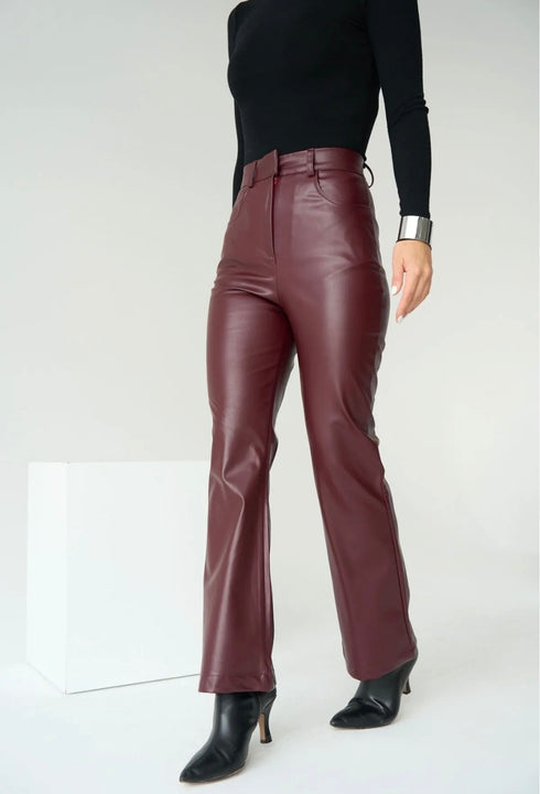 بنطلون جلد بقصة مستقيمة - لون بورد