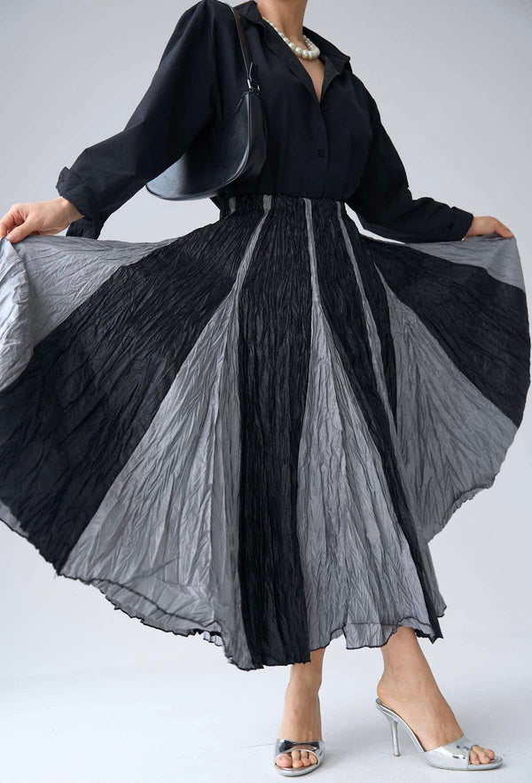 تنورة الفراشة باللون الأسود