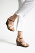 صندل كعب روكي باللون البيج