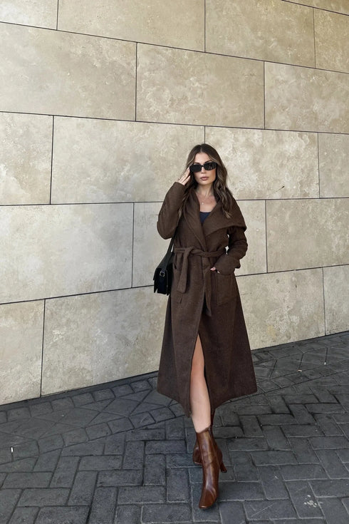 معطف نسائي طويل لون بني