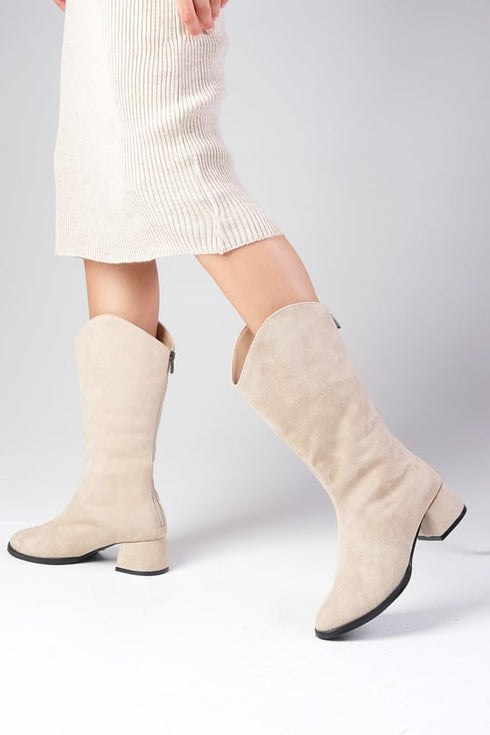 حذاء نسائي لون البيج