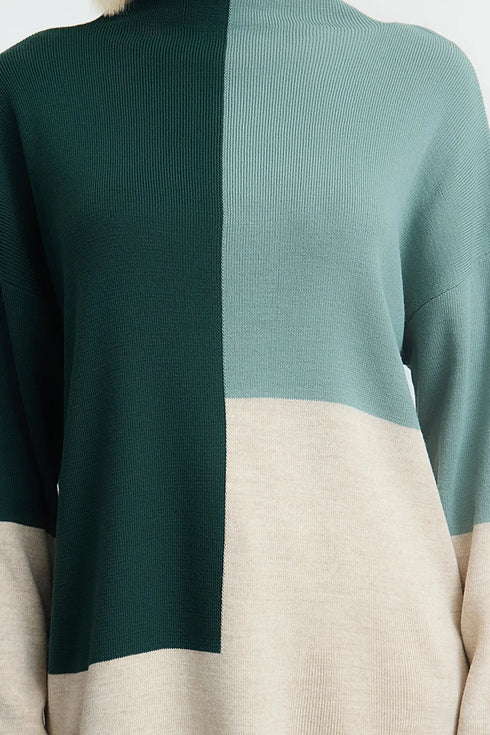 كنزة - تريكو باللون الأخضر