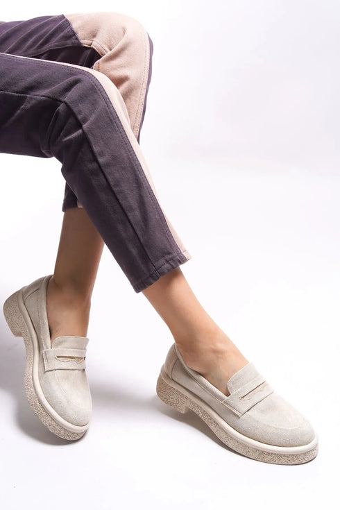 حذاء لوفر شمواه لون بيج