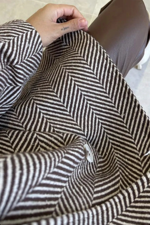 جكيت قصير مبطن لون بني