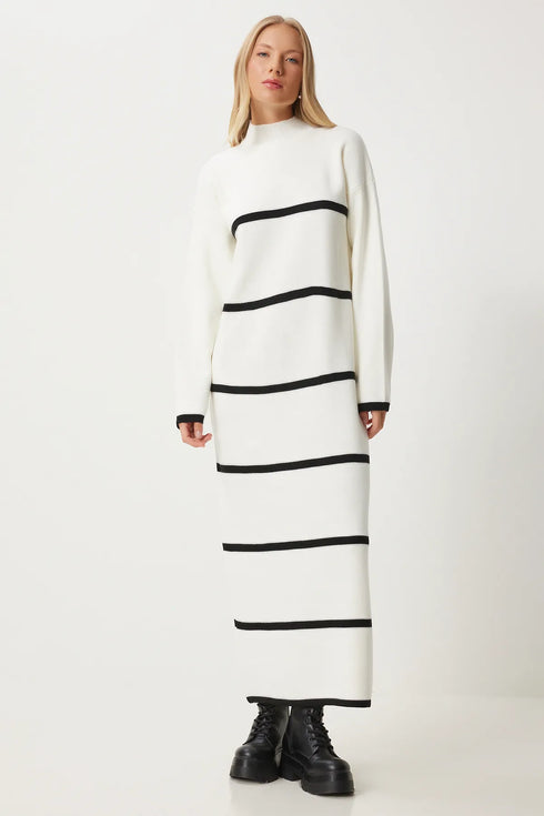 فستان تريكو مخطط باللون الأسود