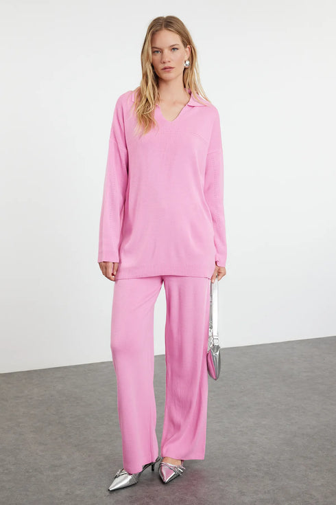 طقم كنزة تريكو بقبة بولو لون وردي