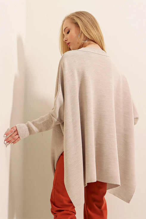 كنزة - تريكو واسعة باللون البيج