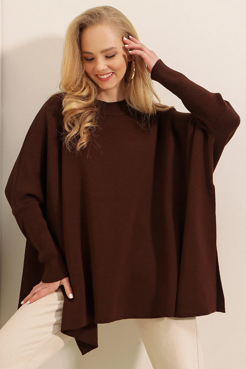 كنزة - تريكو واسعة باللون البني