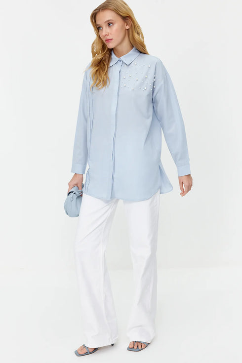قميص بتفاصيل لؤلؤ - أزرق