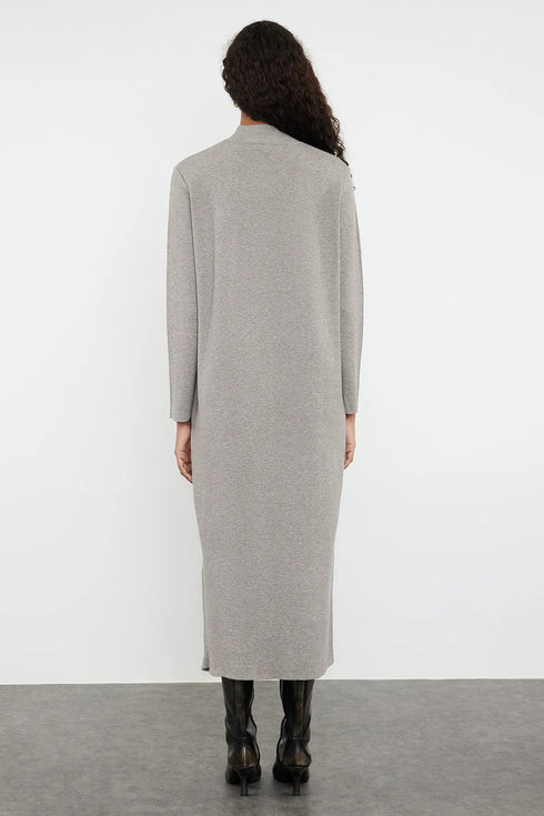 فستان تريكو لون رمادي