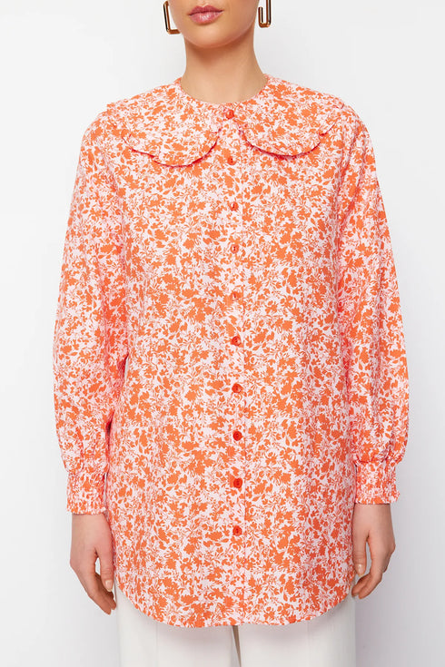 قميص بنقشة زهور - أحمر