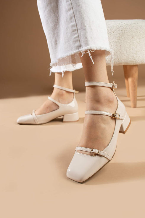 BEIGE LEATHER SHORT HEEL