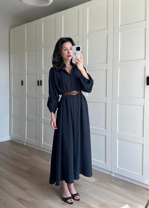 فستان بلون أسود مع حزام جلد كاميل