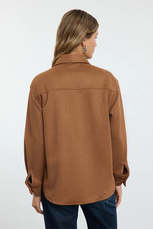 قميص مزين بأحجار باللون البني