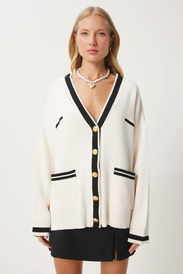 جرزة صوفية باللون الكريمي