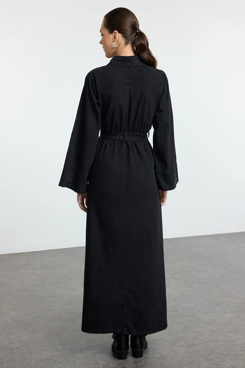 فستان جينز طويل باللون الأسود