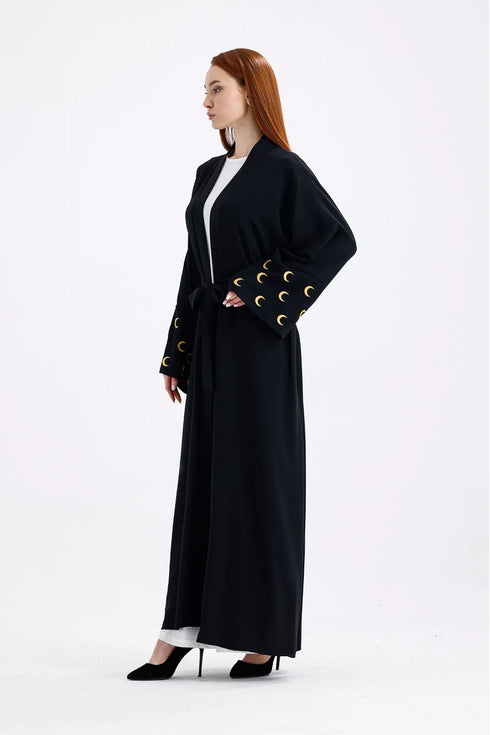 عباية لون أسود بنقشة هلال رمضان