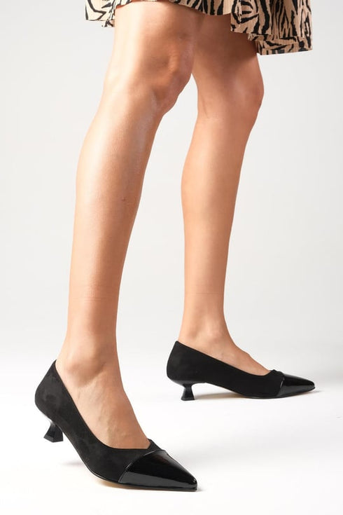 حذاء بكعب قصير لون أسود