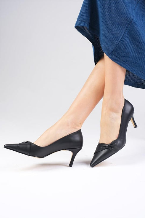 حذاء بكعب متوسط لون أسود