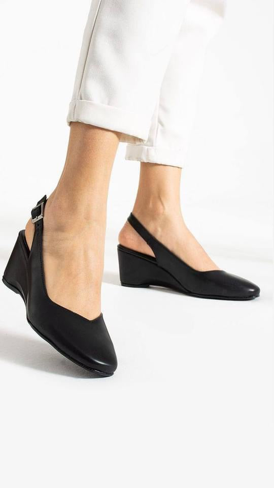 Women Heeled Shoes-Black