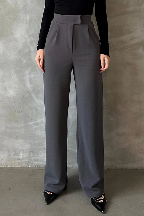 بنطلون من الليكرا لون رمادي