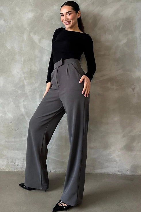 بنطلون من الليكرا لون رمادي