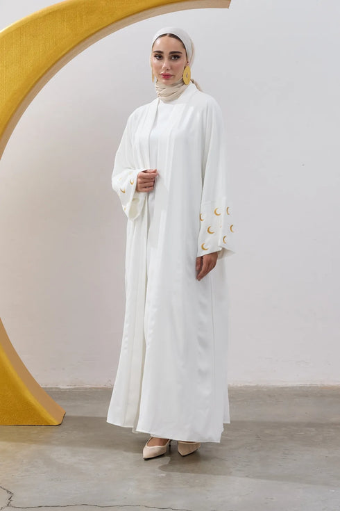 عباية لون أبيض بنقشة هلال رمضان