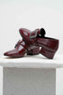 حذاء كعب بجلد لامع باللون البوردو